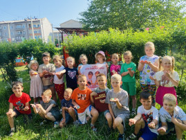 Свет свечи: память о героическом прошлом Свет свечи: память о героическом прошлом.